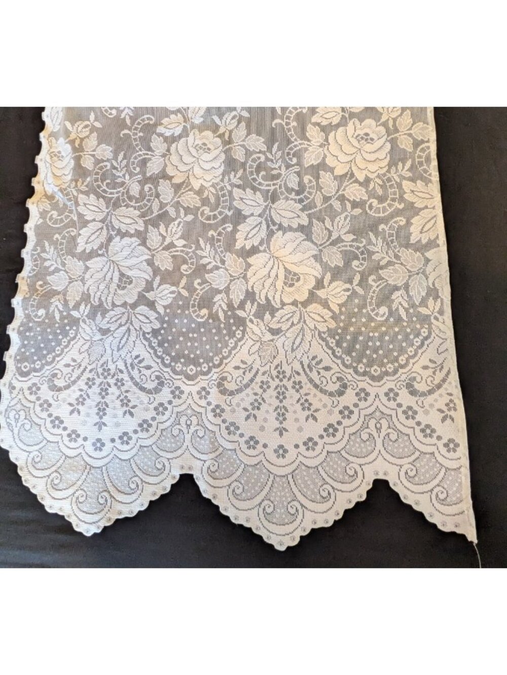 2 Vtg Lace Sidelight Curtain Panels White Floral Scalloped Cottagecore 80" - Picture 7 of 7